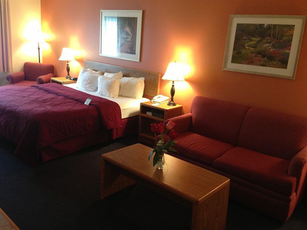 Ramada By Wyndham Coeur D'Alene Hotel Екстериор снимка