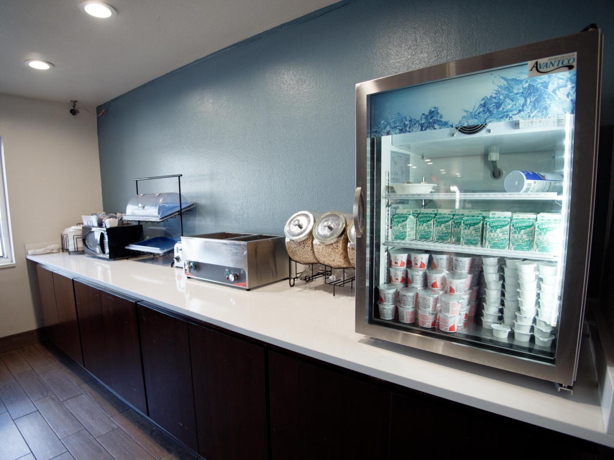 Ramada By Wyndham Coeur D'Alene Hotel Екстериор снимка
