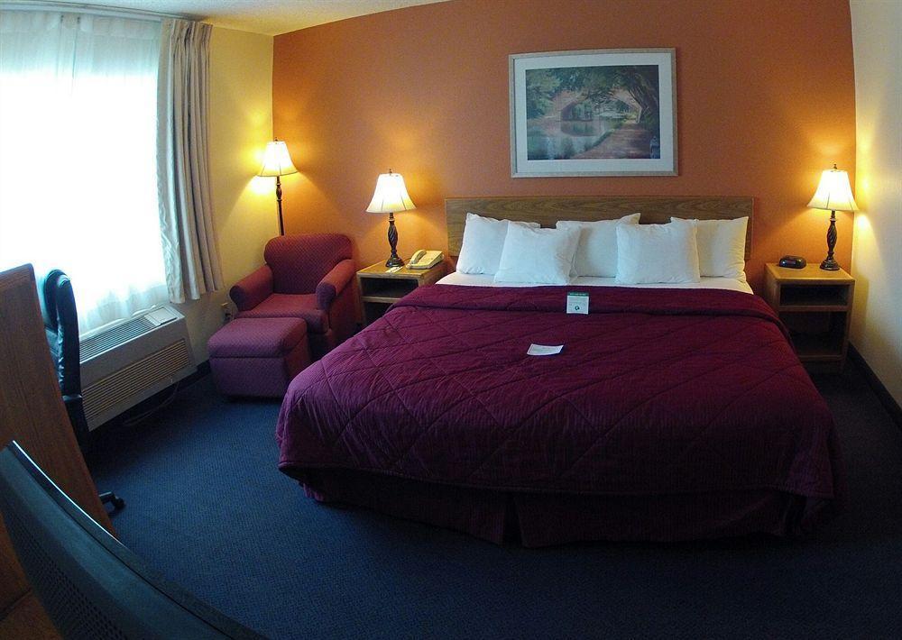 Ramada By Wyndham Coeur D'Alene Hotel Екстериор снимка
